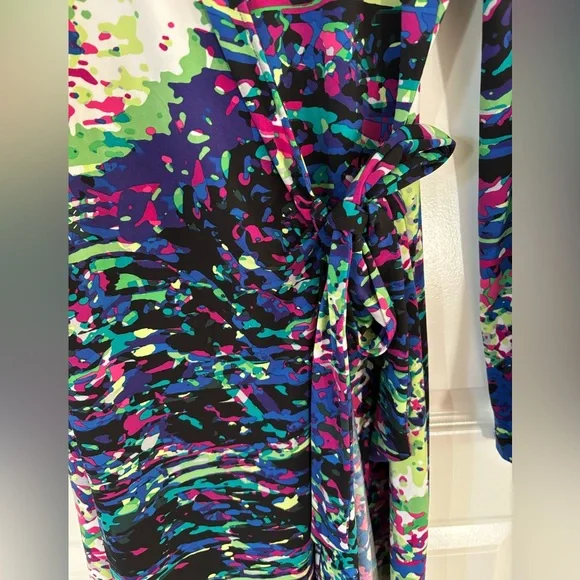 BCBG colorful print wrap dress, size small - Picture 3 of 4